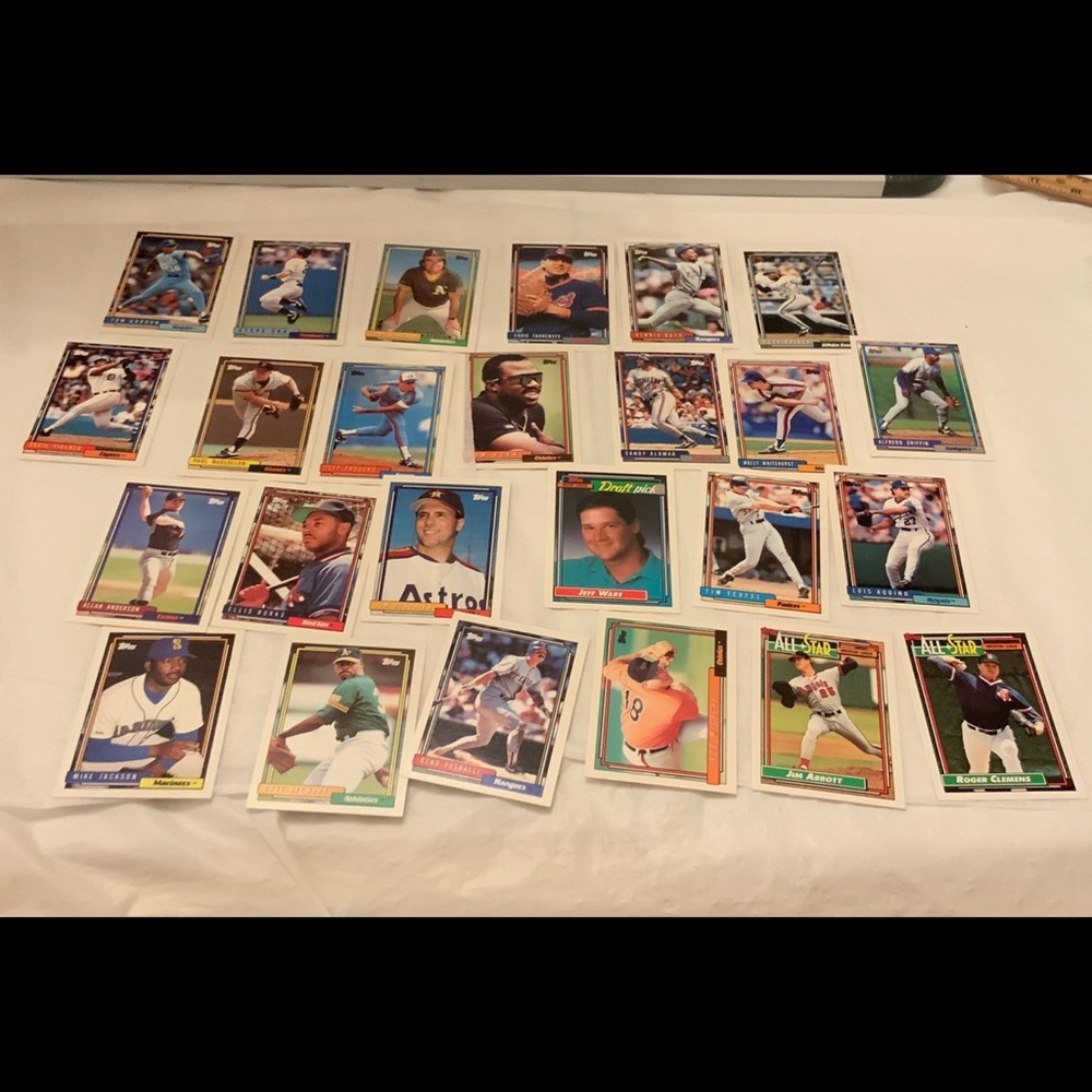 Bundle of Baseball Cards Lot 104
